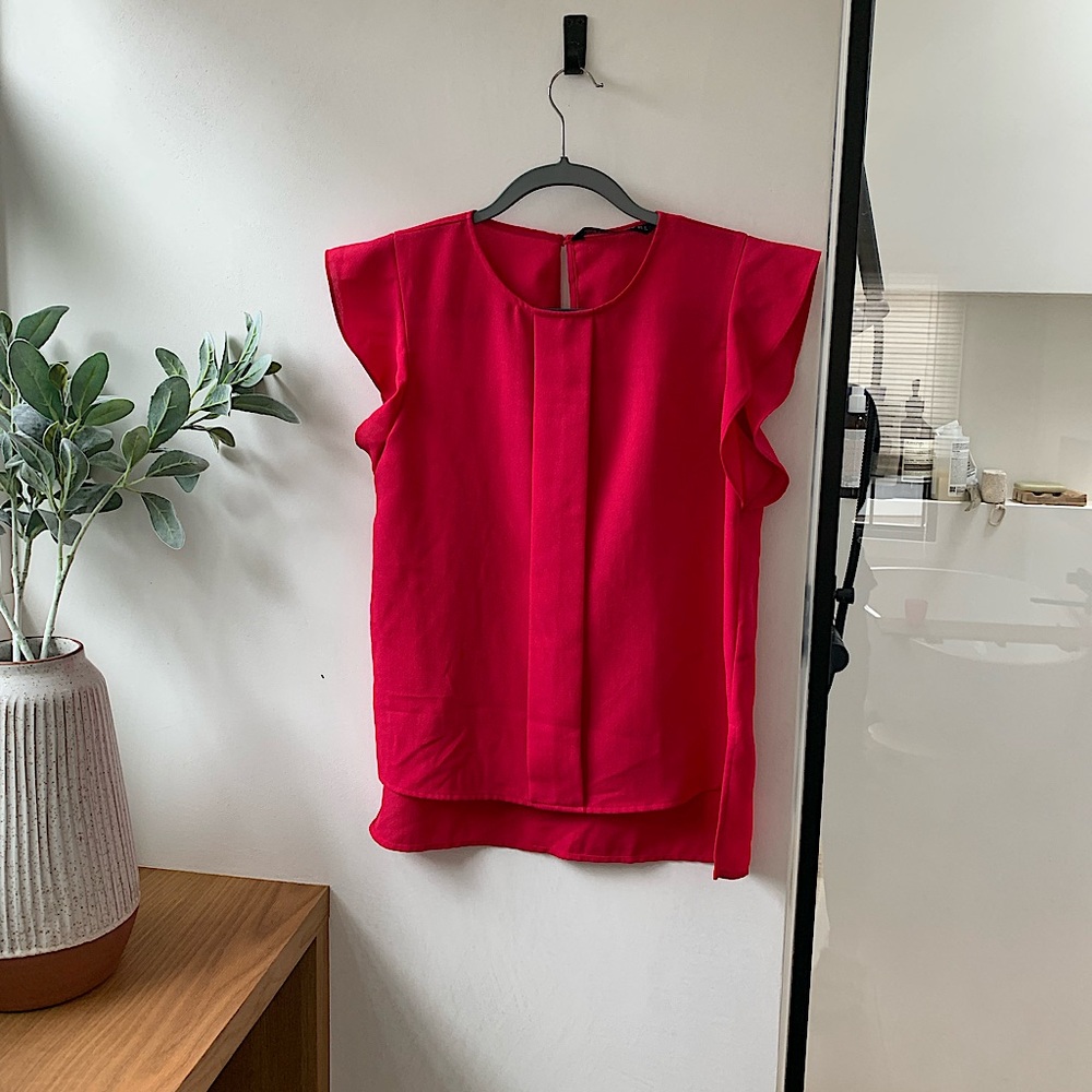 Zara fuchsia crepe short sleeve blouse